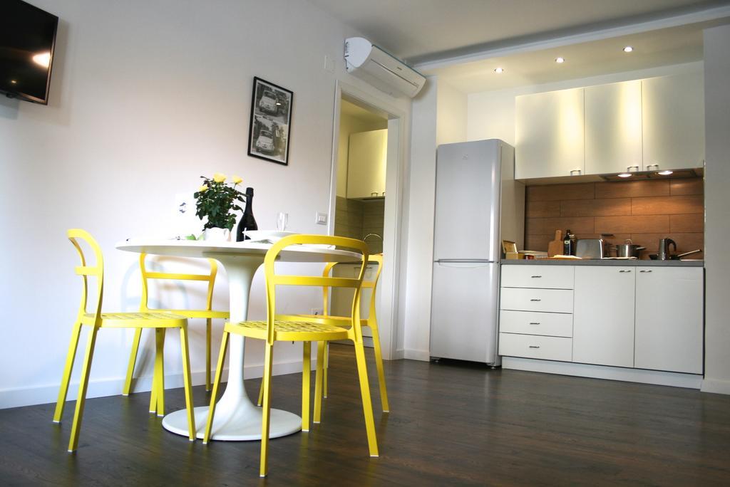 Domi Apartments Wellness Pompei Phòng bức ảnh