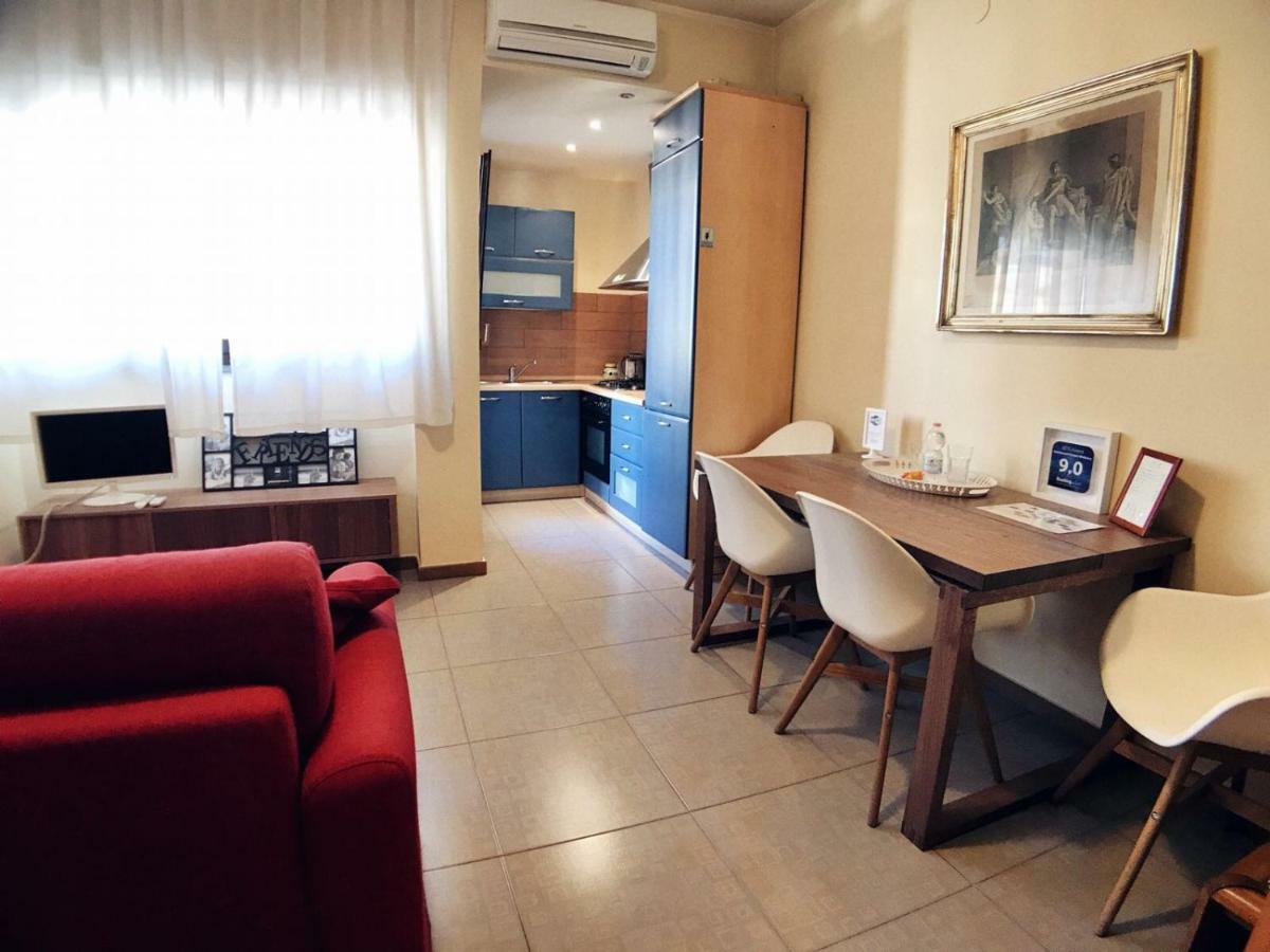 Domi Apartments Wellness Pompei Phòng bức ảnh